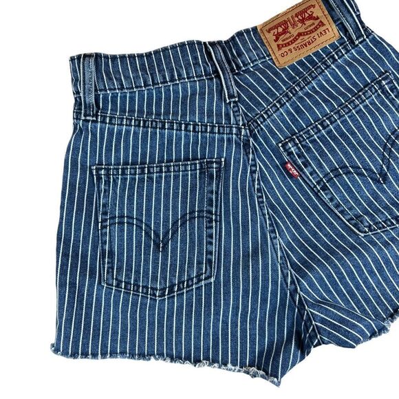 Rare! Levi’s x Stranger Things Pin Stripe Denim Cut Off Shorts - Picture 3 of 10